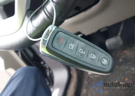 2014 Ford Explorer Limited from USA, damaged, VIN 1FM5K7F81EGA52592